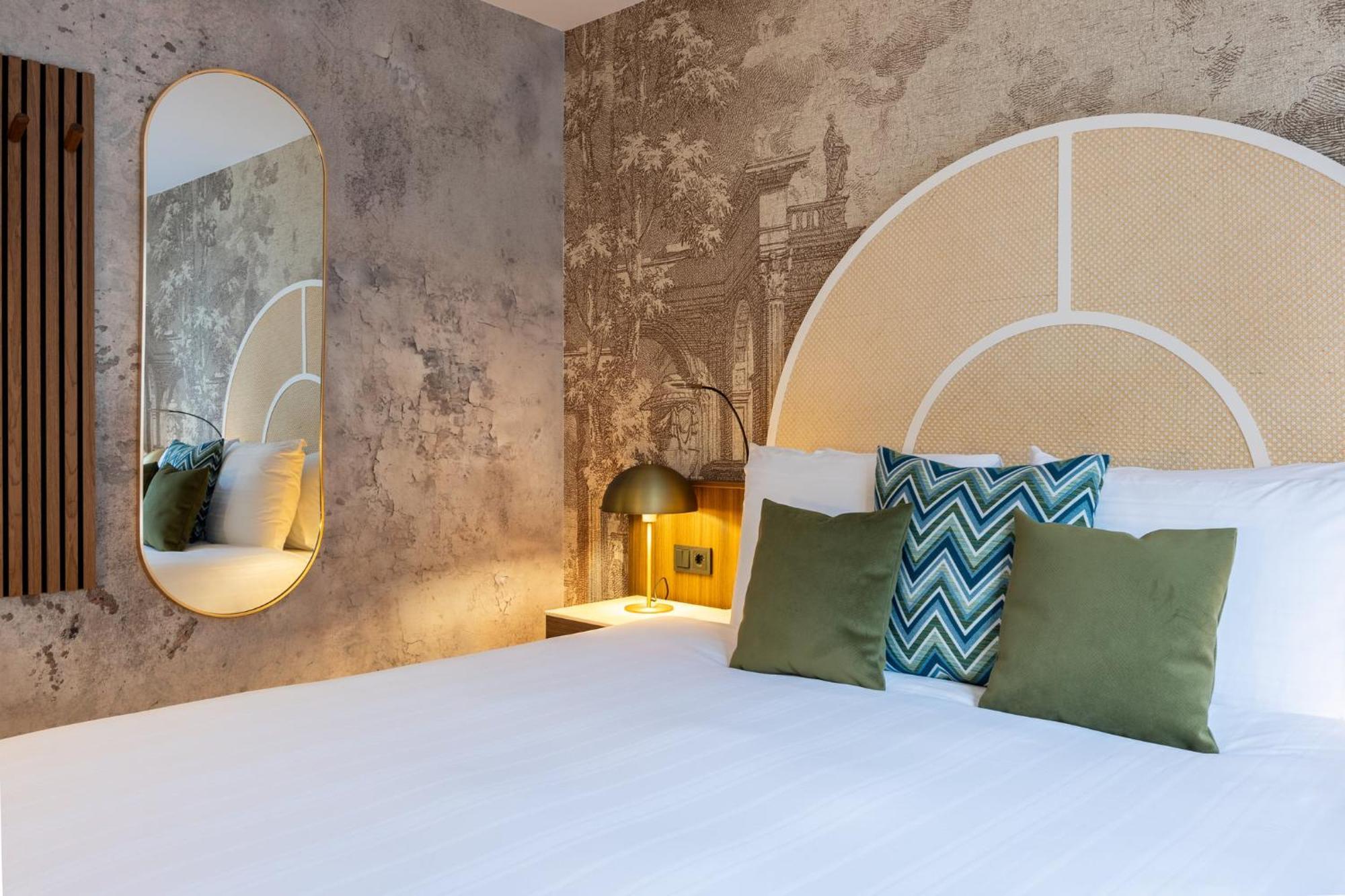 อะพอลโล โฮเต็ล เบรดา ซิตี้เซ็นเตอร์ Hotel ภายนอก รูปภาพ