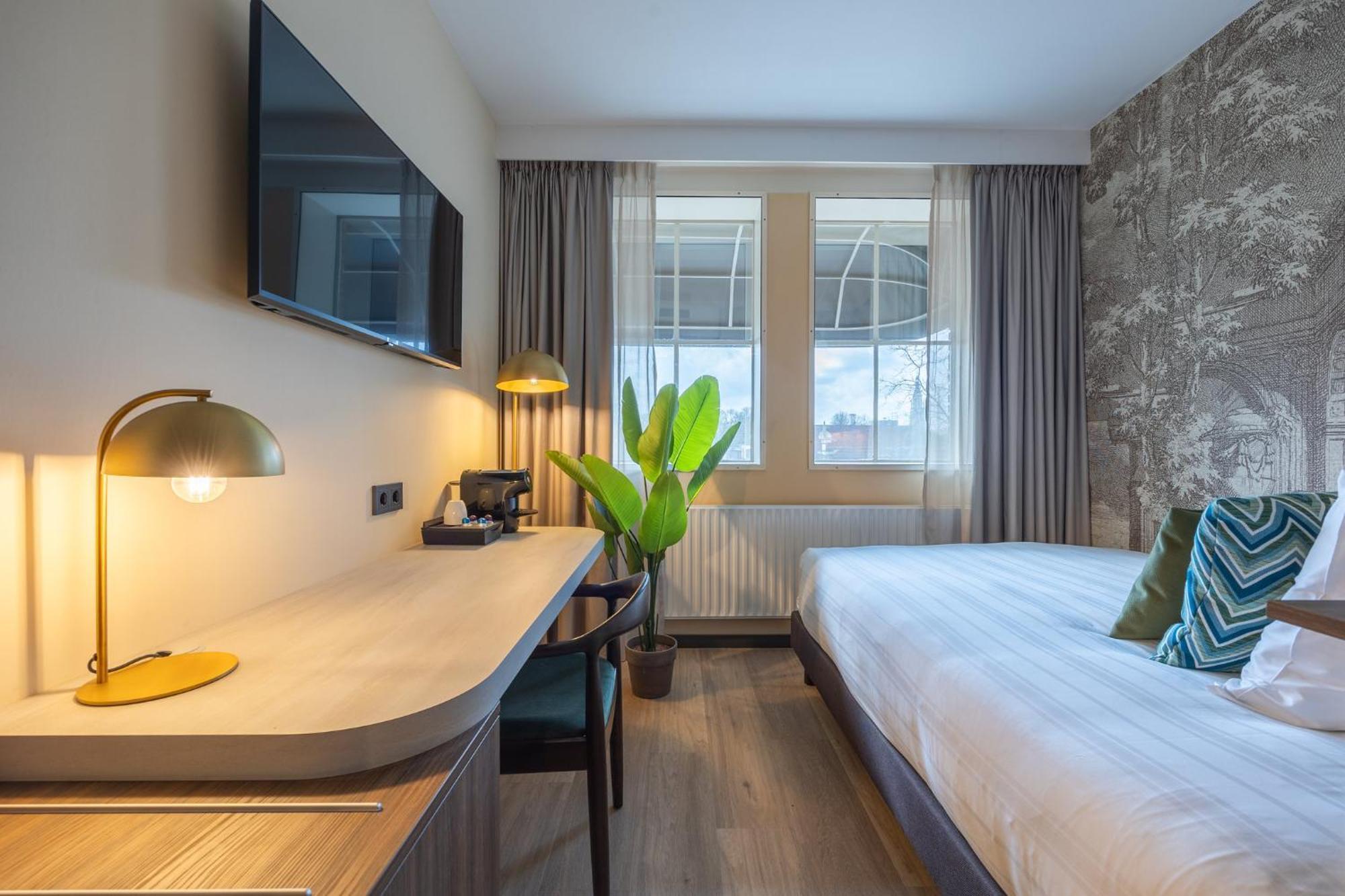 อะพอลโล โฮเต็ล เบรดา ซิตี้เซ็นเตอร์ Hotel ภายนอก รูปภาพ
