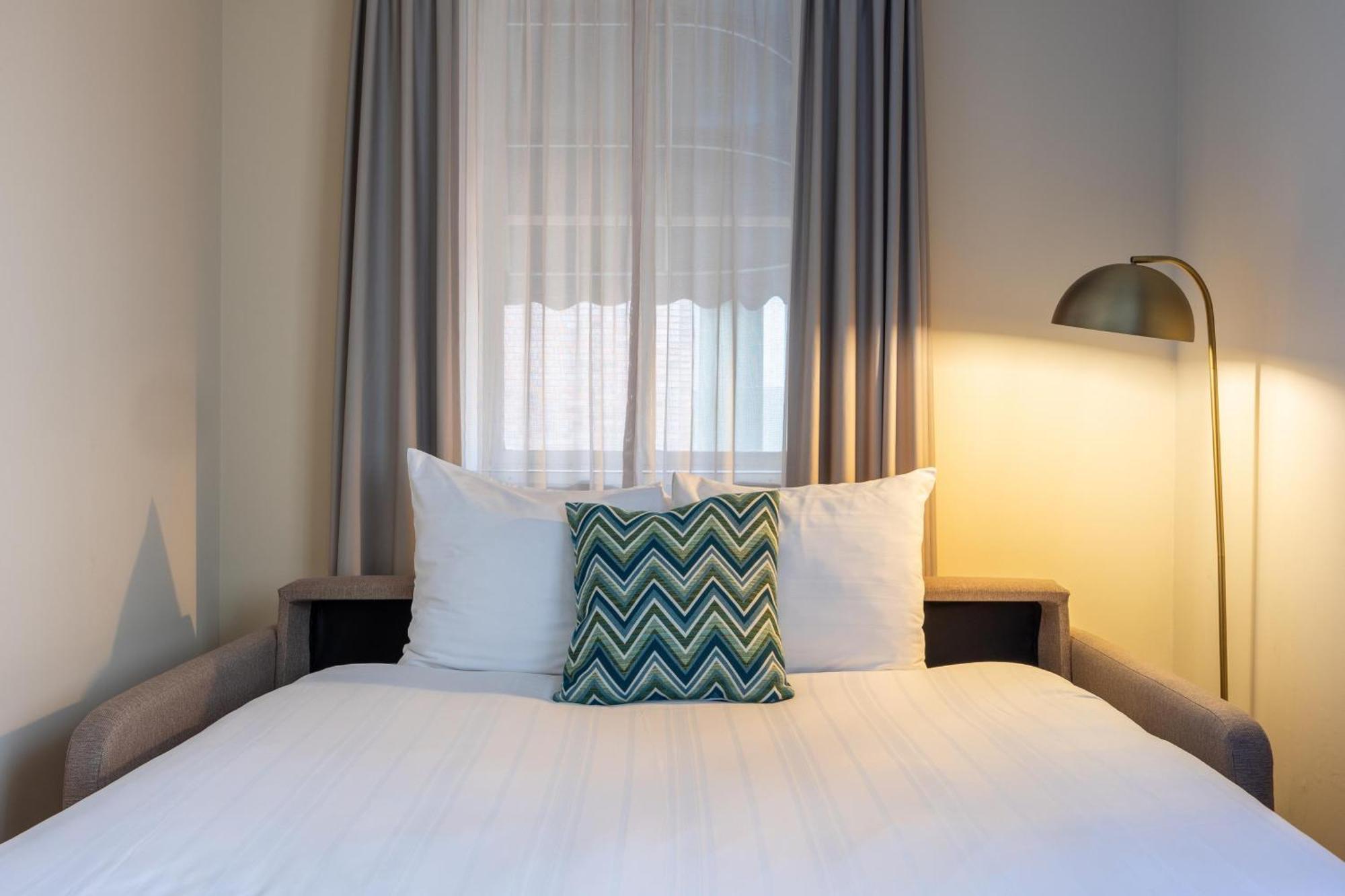 อะพอลโล โฮเต็ล เบรดา ซิตี้เซ็นเตอร์ Hotel ภายนอก รูปภาพ